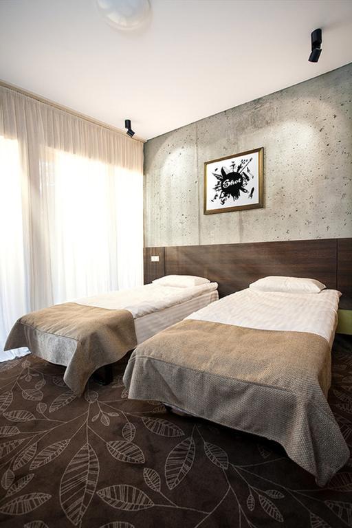 Hotel Babilonas Kaunas Zimmer foto